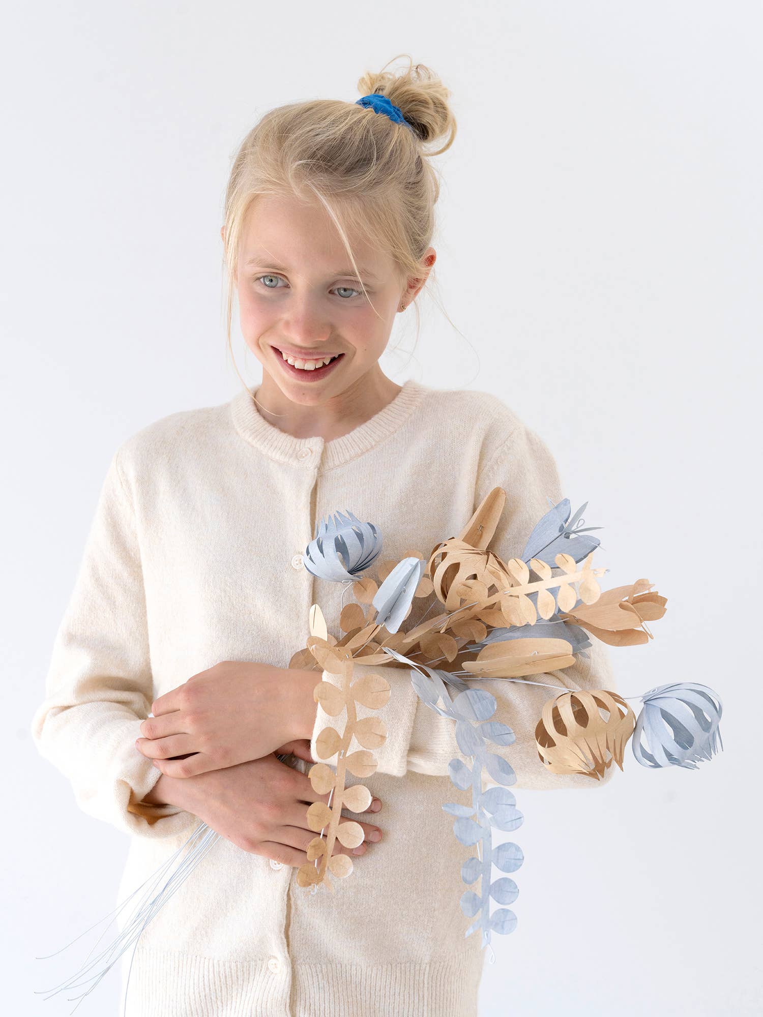 DIY-Strauß aus weißen Blumen (12 Stück)