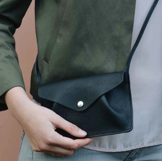 Keecie Tasche Leder Siebdruck