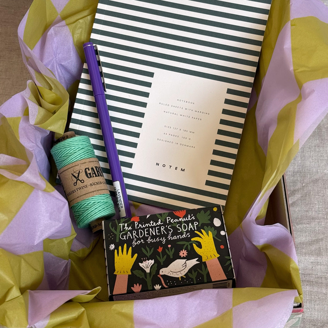 Geschenkbox / Garden Lover / Seife, Notizbuch & Gartenzubehör