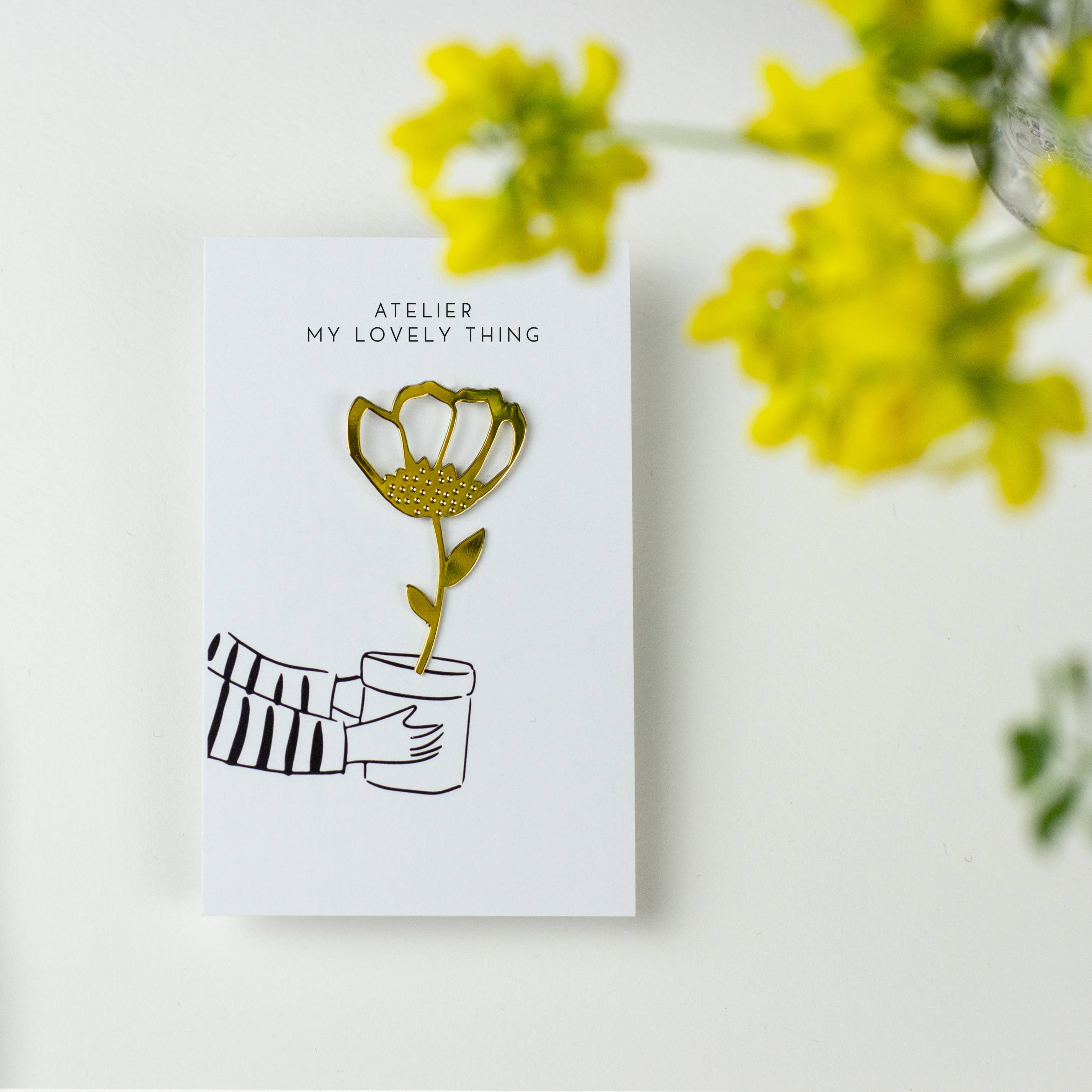 Pin / Blumentopf / aus Messing