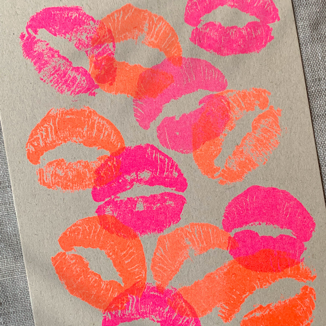Postkarte / Kisses - Togethery