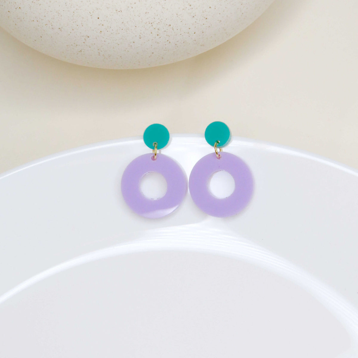 Colorblock Circle Ohrstecker in Dunkeltürkis und Flieder