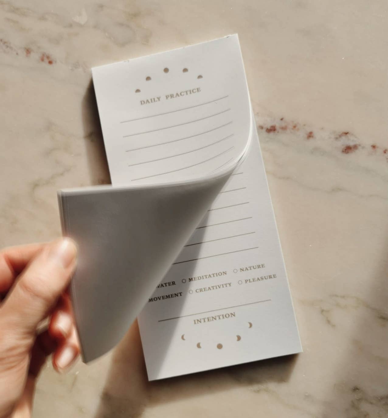 Anna Cosma / Daily practice / Notizblock