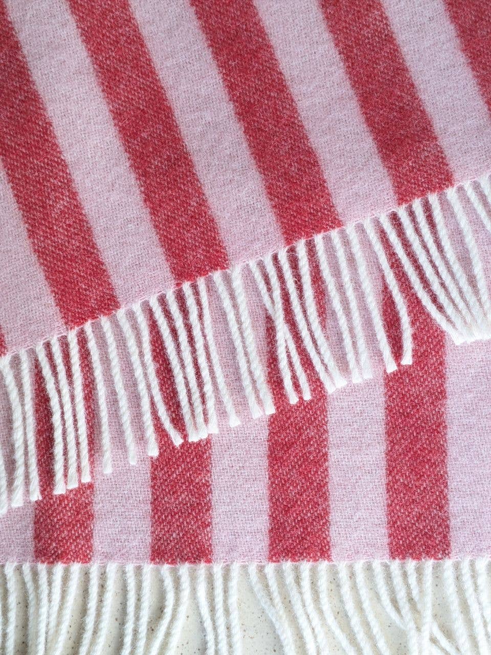 Wolldecke / Kuscheldecke STRIPES red / rose - Togethery