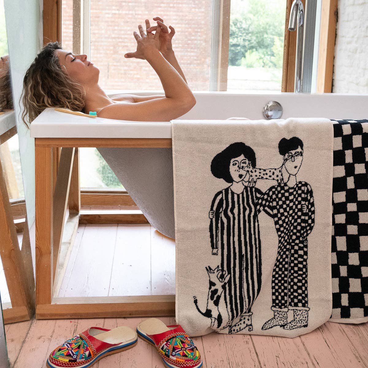 Helene b Set aus 2 Baumwoll-Handtüchern mit Paar-Motiv - Togethery