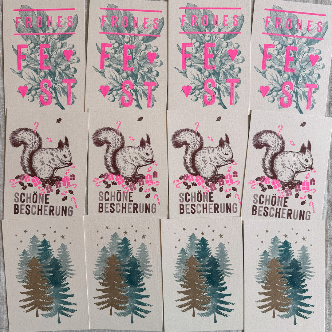 Weihnachts-Postkarten mit Neonfarben und Riso-Druck
