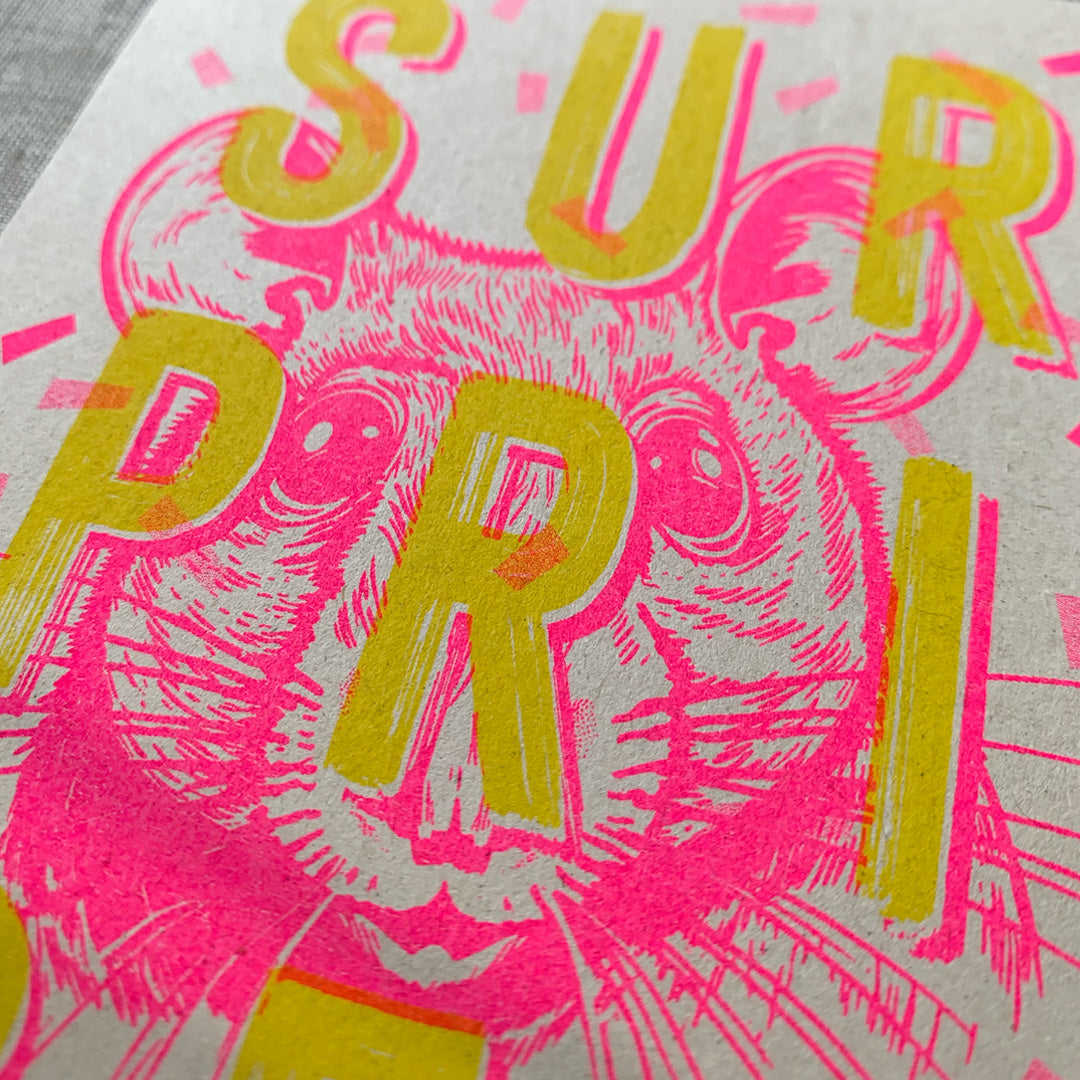 Postkarte / Typo / Surprise! / Riso-Druck