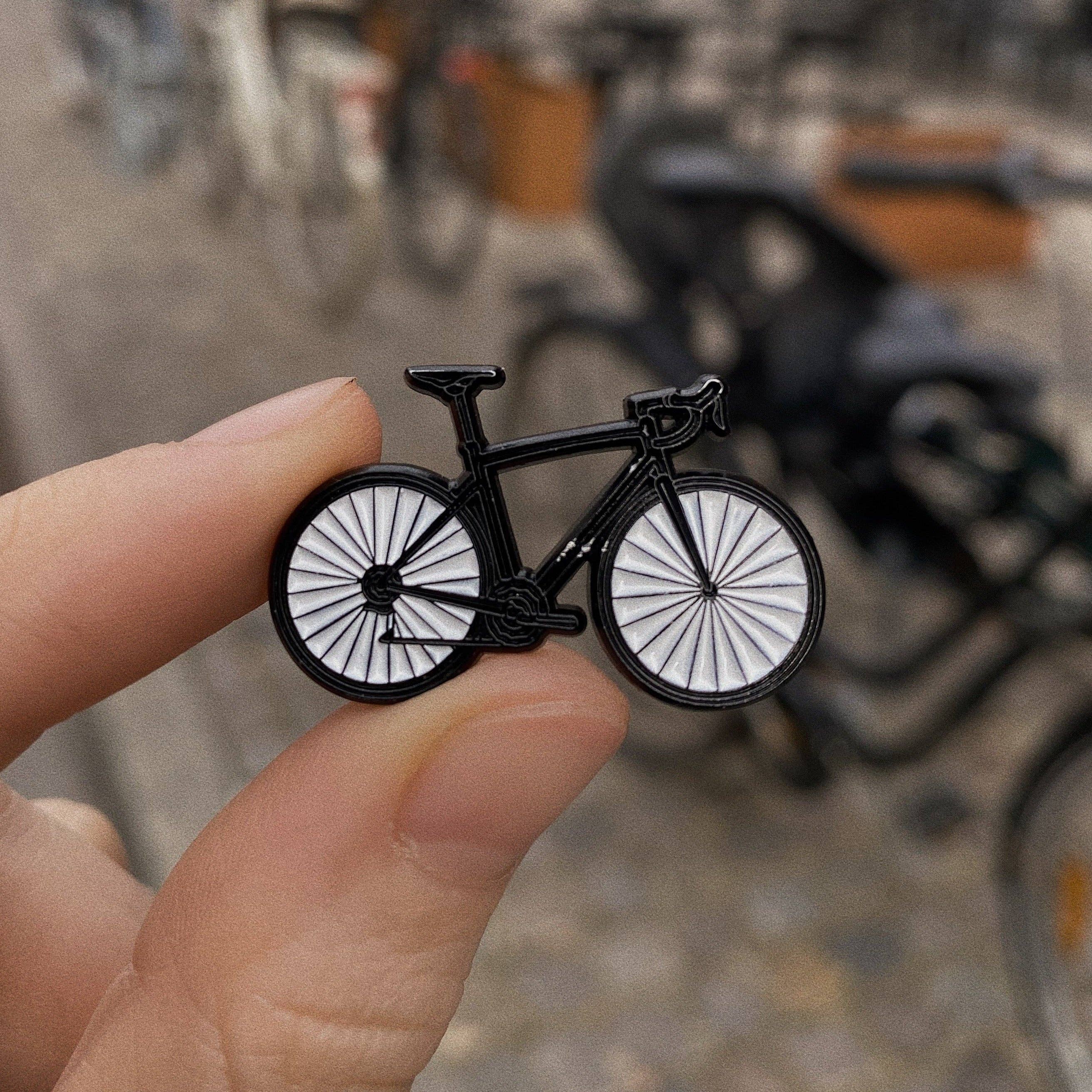 Emaille Pin Fahrrad schwarz
