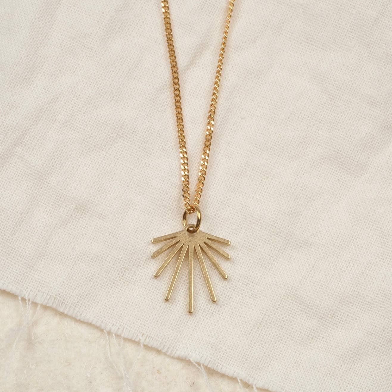 FELI HALSKETTE // Nachhaltig, Halsschmuck, Gold, Messing